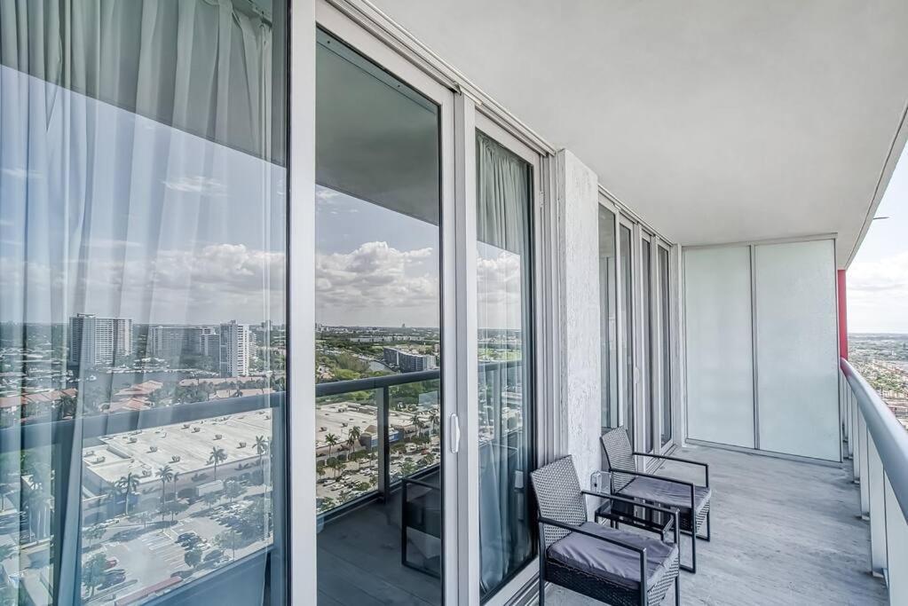 High-Floor Oceanview Apartment Plaja Hallandale Exterior foto