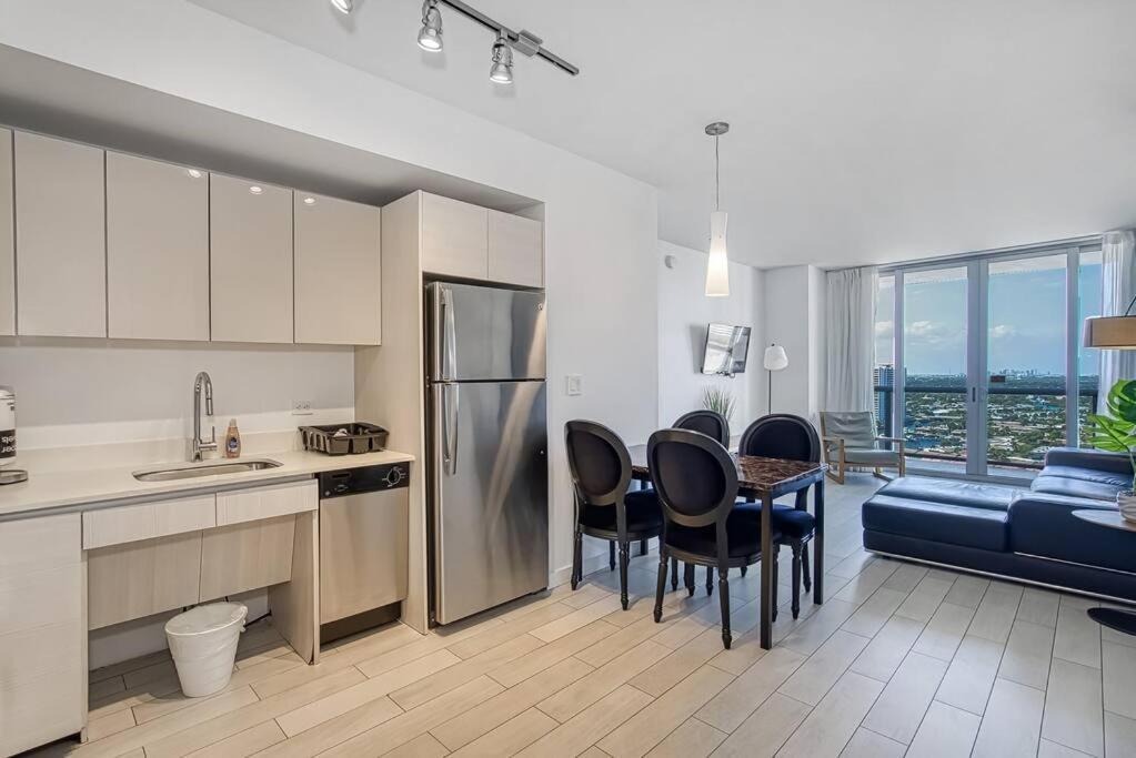 High-Floor Oceanview Apartment Plaja Hallandale Exterior foto